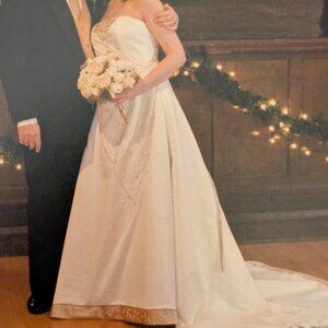 Wedding Dress Size 8/10 Corset back Gold trim, Beaded